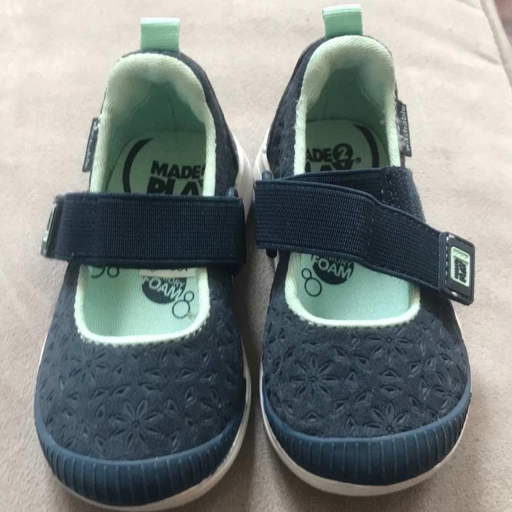 Stride Rite Girls' Made 2 Play Lia Mary Jane Flat